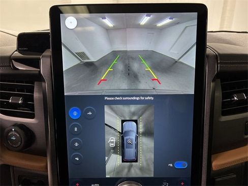 Used 2024 Ford Expedition Max Platinum image 15