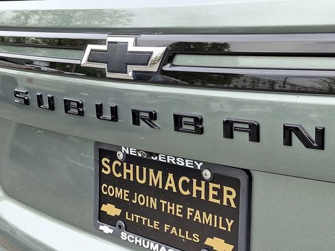 Used 2024 Chevrolet Suburban RST w/ Luxury Package AWD/4WD image 31