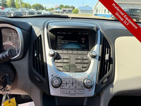 Used 2017 Chevrolet Equinox LT w/ Convenience Package FWD image 21