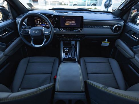 New 2026 Chevrolet Colorado ZR2 w/ Off-Road Front Bumper Package image 31