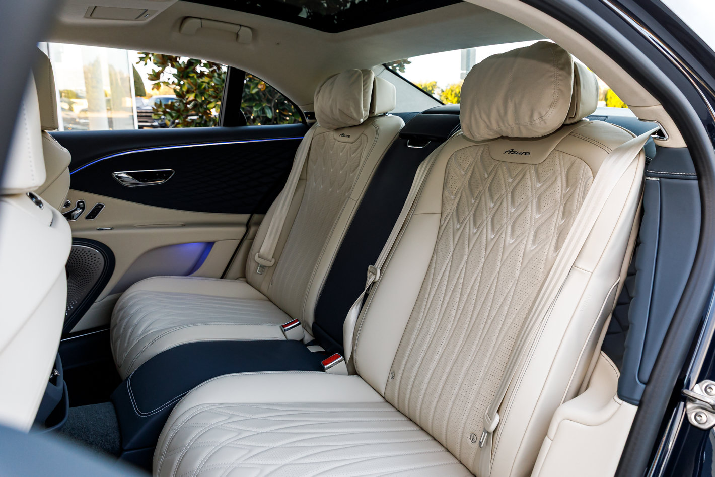 Used 2026 Bentley Flying Spur Azure AWD/4WD image 37