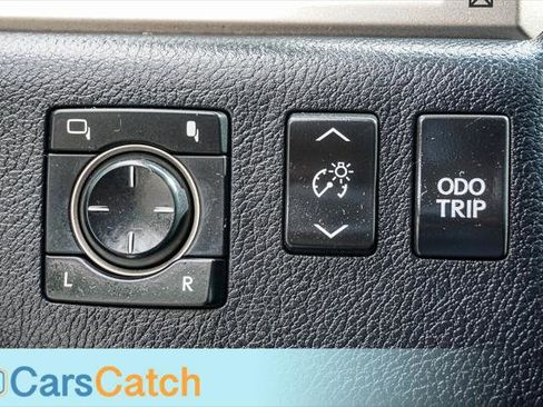 Used 2019 Lexus GX 460 w/ Navigation Package image 44