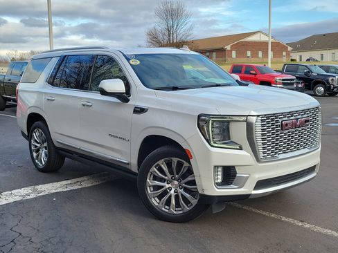 Used 2021 GMC Yukon Denali w/ Denali Premium Package image 29