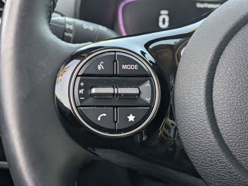 Used 2025 Kia Soul EX image 24