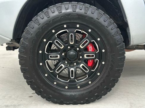 Used 2012 Toyota Tacoma 4x4 Double Cab w/ TRD Sport Pkg image 30