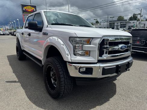 Used 2017 Ford F150 XLT AWD/4WD image 3