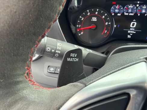 Used 2022 Chevrolet Camaro ZL1 RWD image 26