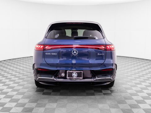 Used 2023 Mercedes-Benz EQS 580 4MATIC SUV image 4