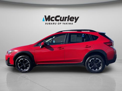 Used 2022 Subaru Crosstrek 2.0i Premium image 2