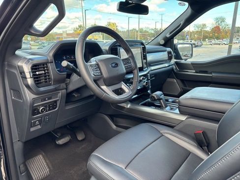 Used 2025 Ford F150 Lariat w/ Equipment Group 501A Mid image 17