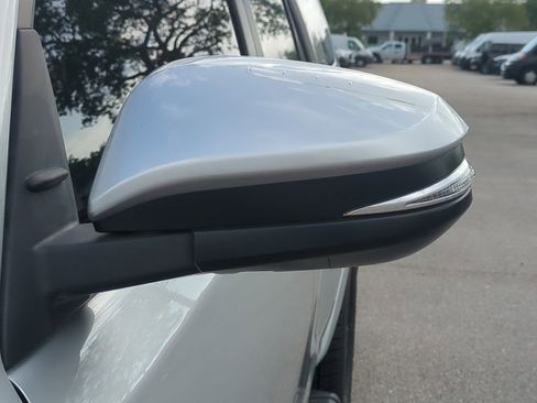 Used 2022 Toyota 4Runner SR5 Premium w/ Moonroof Package RWD image 13