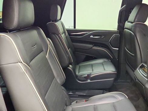 Used 2021 Cadillac Escalade Sport w/ LPO, Illumination Package AWD/4WD image 25