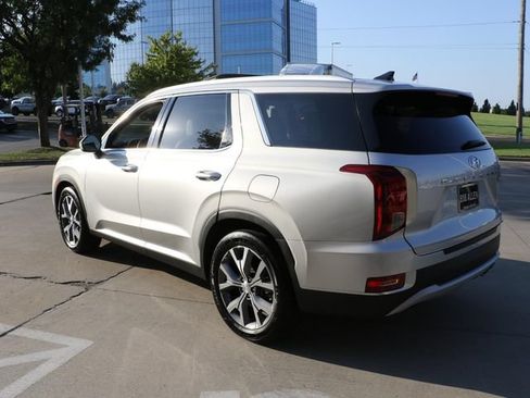 Used 2022 Hyundai Palisade SEL w/ Premium Package AWD/4WD image 5