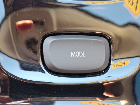 Used 2023 Buick Envision Essence w/ Sport Touring Package image 24