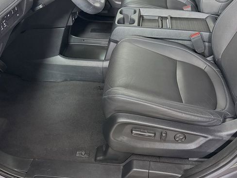 Certified 2023 Honda Odyssey Touring image 18