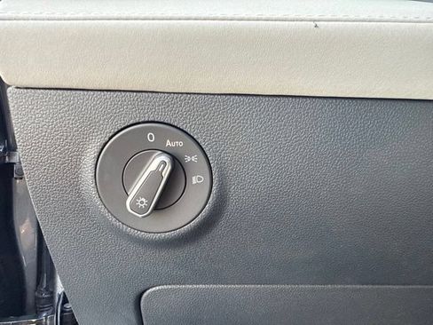 New 2026 Volkswagen Taos SE AWD/4WD image 13