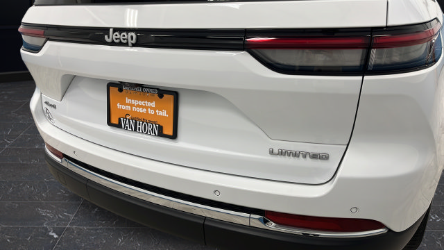 Certified 2025 Jeep Grand Cherokee Limited w/ Luxury Tech Group II AWD/4WD image 38
