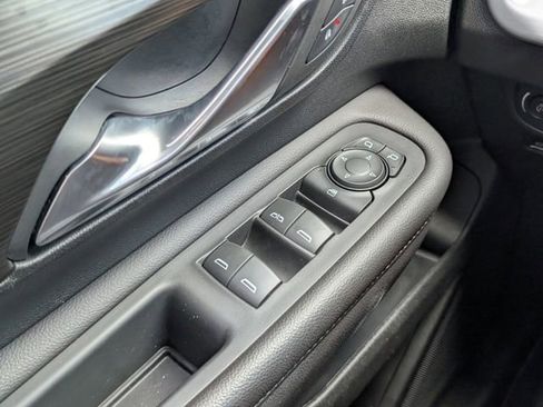 Used 2022 GMC Terrain SLE w/ Driver Convenience Package FWD image 28