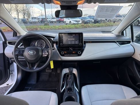 Used 2020 Toyota Corolla LE image 24