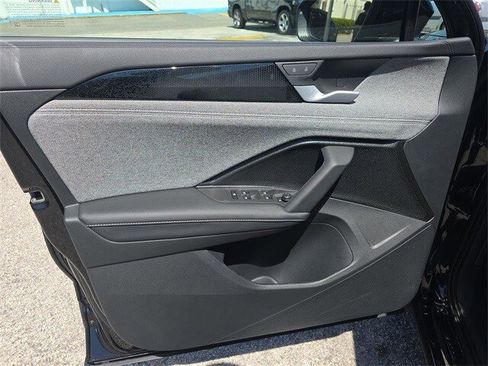 New 2025 Volkswagen Tiguan S image 13