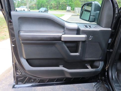 Used 2016 Ford F150 XLT w/ Equipment Group 302A Luxury AWD/4WD image 16
