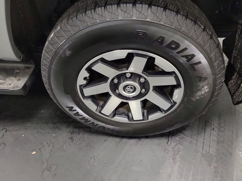 Used 2023 Toyota 4Runner TRD Off-Road image 10