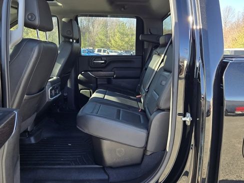 Used 2022 GMC Sierra 3500 Denali w/ Denali Ultimate Package image 26