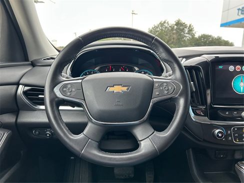 Used 2018 Chevrolet Traverse LT image 17