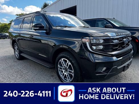 Used 2025 Ford Expedition Max Active AWD/4WD image 1