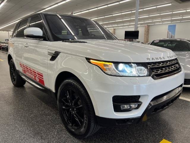 Used 2016 Land Rover Range Rover Sport SE AWD/4WD image 4