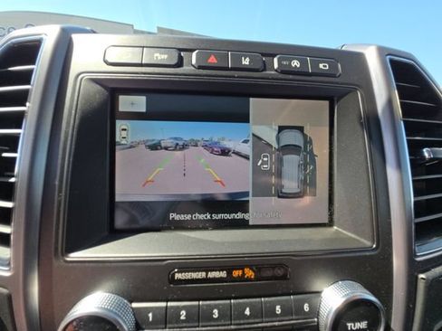 Used 2020 Ford Expedition Platinum AWD/4WD image 16