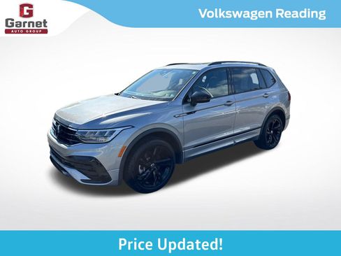 Certified 2023 Volkswagen Tiguan SE R-Line FWD image 1