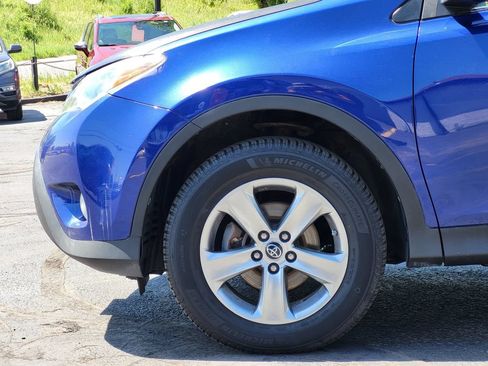 Used 2015 Toyota RAV4 XLE AWD/4WD image 11