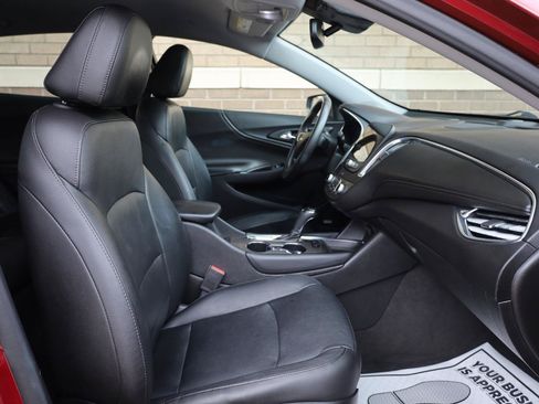 Used 2018 Chevrolet Malibu Hybrid w/ Leather Package FWD image 25