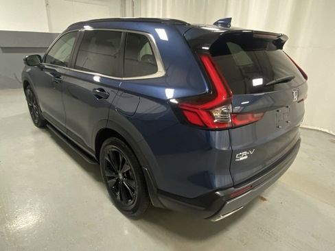 Used 2025 Honda CR-V Sport Touring image 2