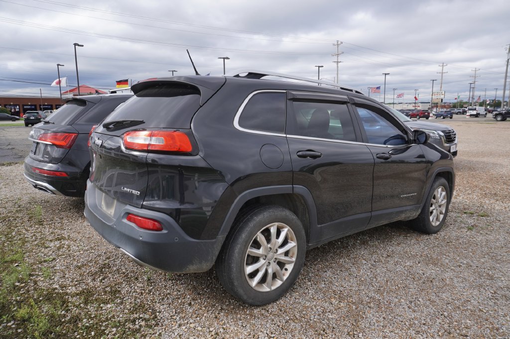 Used 2014 Jeep Cherokee Limited w/ Technology Group AWD/4WD image 6