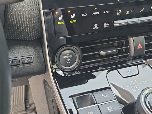 Used 2023 Toyota bZ4X XLE image 19