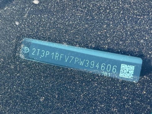 Used 2023 Toyota RAV4 XLE w/ Convenience Package image 23