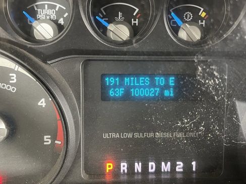 Used 2011 Ford F250 XL w/ Skid Plate Pkg image 9