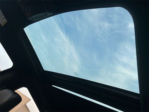 Used 2018 Ford F150 Raptor w/ Equipment Group 802A Luxury image 19