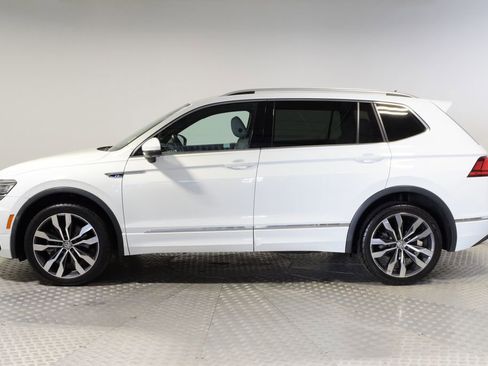 Used 2021 Volkswagen Tiguan SEL Premium R-Line AWD/4WD image 2