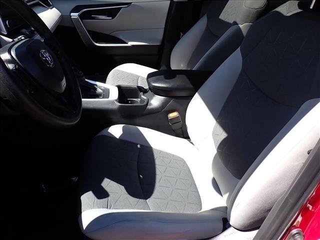 Certified 2025 Toyota RAV4 XLE w/ Convenience Package FWD image 13