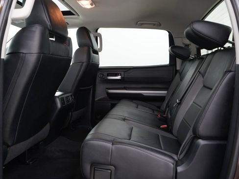 Used 2018 Toyota Tundra Limited w/ Limited Premium Package AWD/4WD image 15