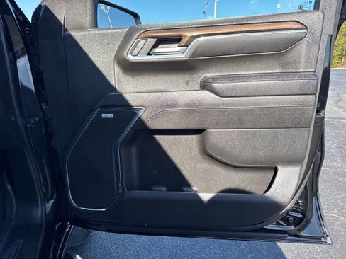 Used 2023 Chevrolet Silverado 1500 RST image 13