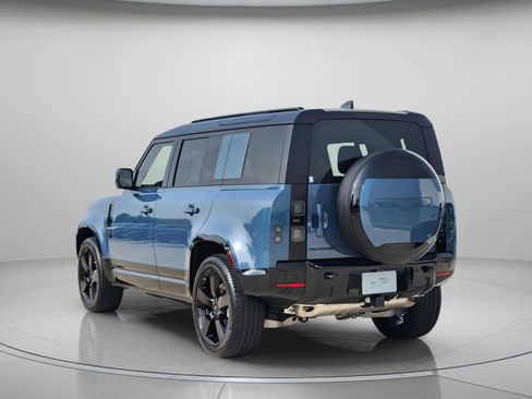 New 2026 Land Rover Defender 110 X-Dynamic SE AWD/4WD image 3