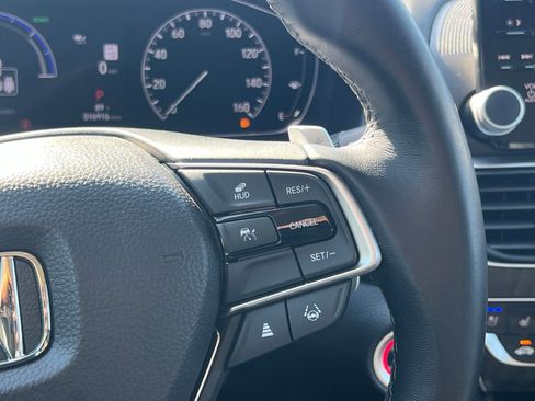 Used 2022 Honda Accord Touring image 30