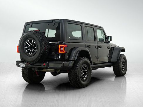 Used 2024 Jeep Wrangler Willys image 5