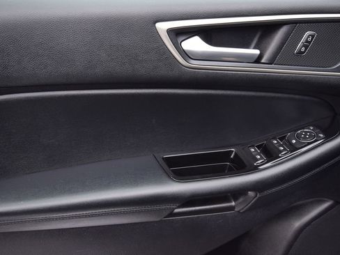 Used 2018 Ford Edge SEL w/ Equipment Group 201A image 25