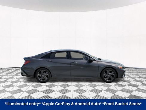 Used 2026 Hyundai Elantra Sport FWD image 9