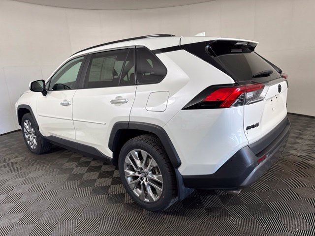 Used 2020 Toyota RAV4 Limited w/ Limited Grade Weather Package AWD/4WD image 6